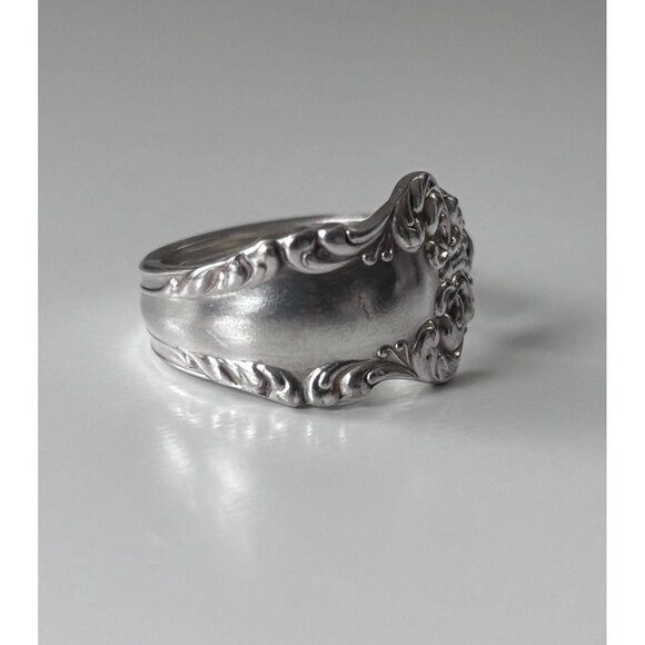 Handmade Size 9.5 Silver Plated Antique Spoon Ring: Oneida Avalon Pattern - Picture 4 of 6